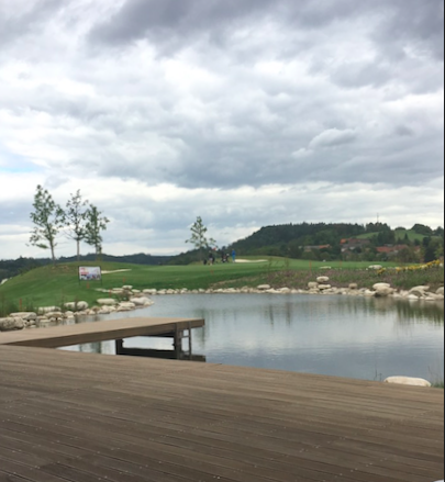 Jezírko u klubovny s jamkou č. 18 Jezírko u klubovny s jamkou č. 18