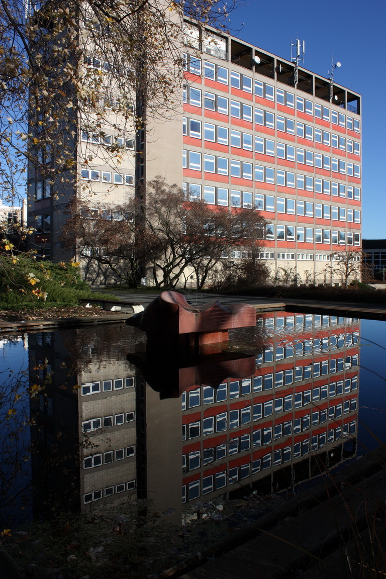 Lenka Křivohlávková 3. místo: Rektorát z vodní hladiny