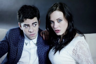 Divadlo TEĎ! připravilo pro studenty speciální VOUCHER! Podívejte se na Ideální pár!