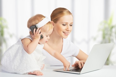 Maminky na mateřské studují přes internet