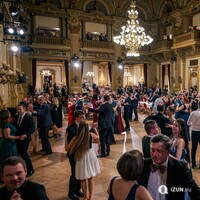 S kravatou a podpatky: 14. ročník plesu ČZU v Praze